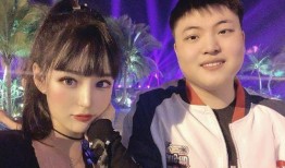 uzi女朋友最新爆料,揭秘电竞传奇背后的故事